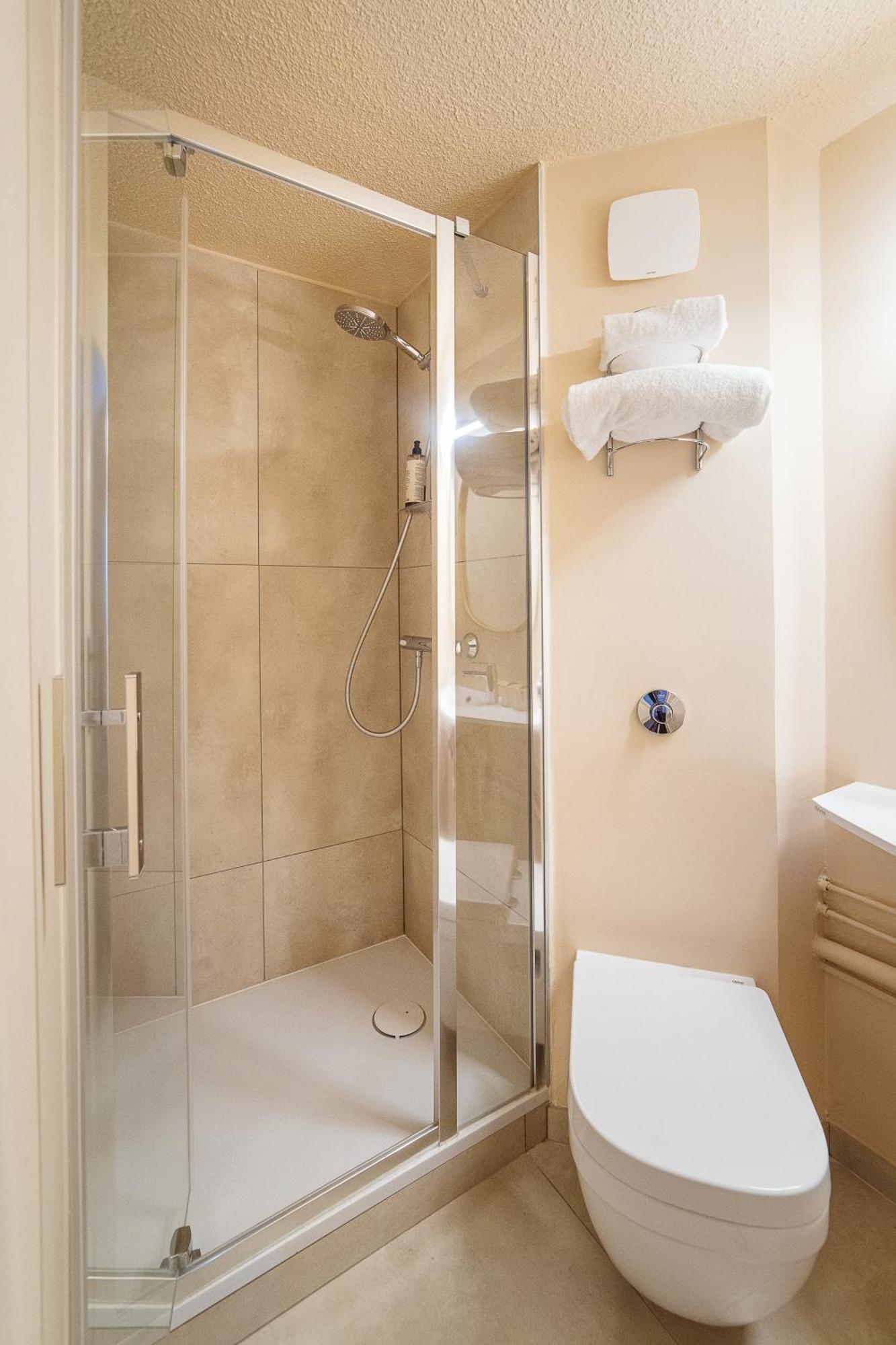Hotel Bhoma Troyes La Chapelle-Saint-Luc Esterno foto
