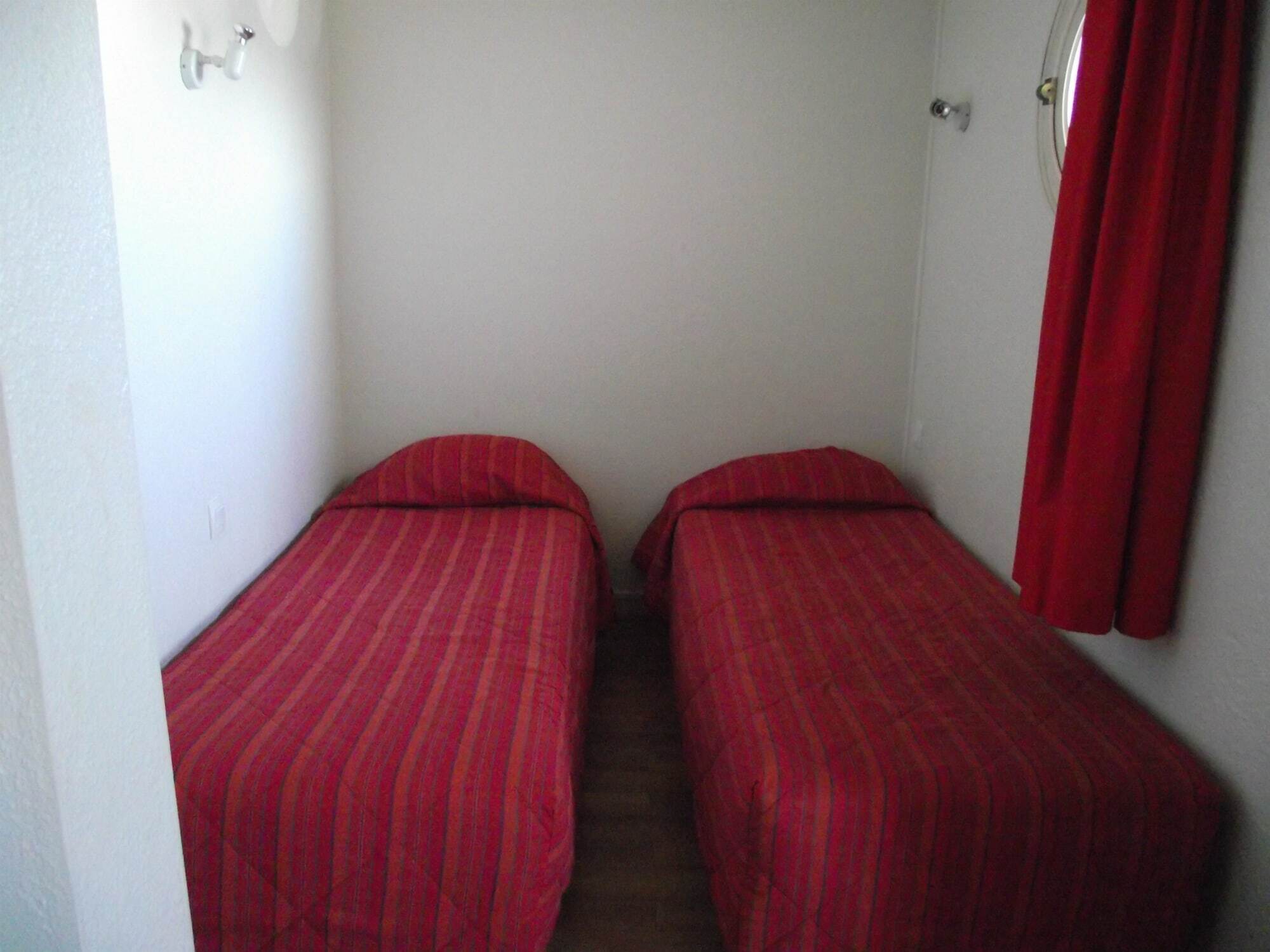 Hotel Bhoma Troyes La Chapelle-Saint-Luc Esterno foto